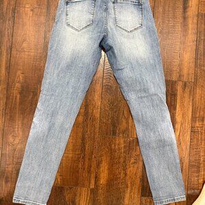Kancan Dark Wash Jeans Size 3/25– New Without Tags, Flattering